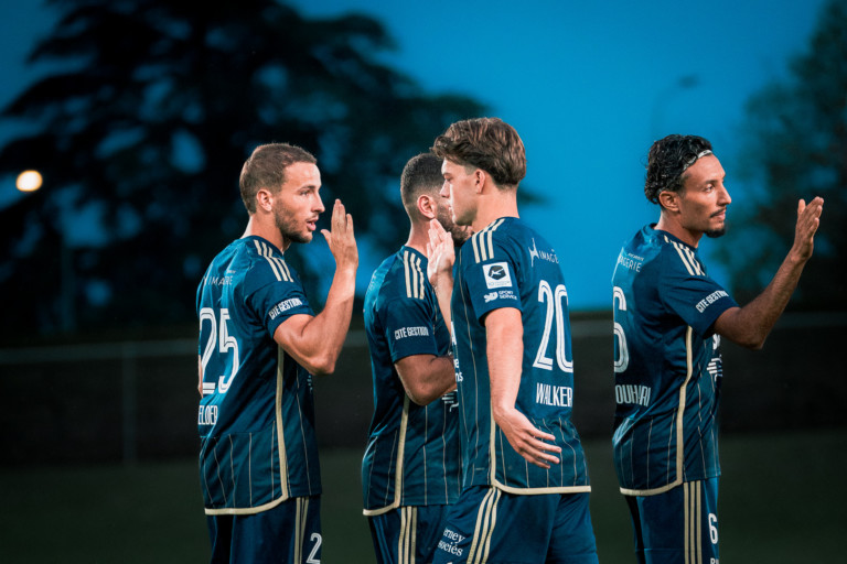 Retour aux affaires pour les Stelliens